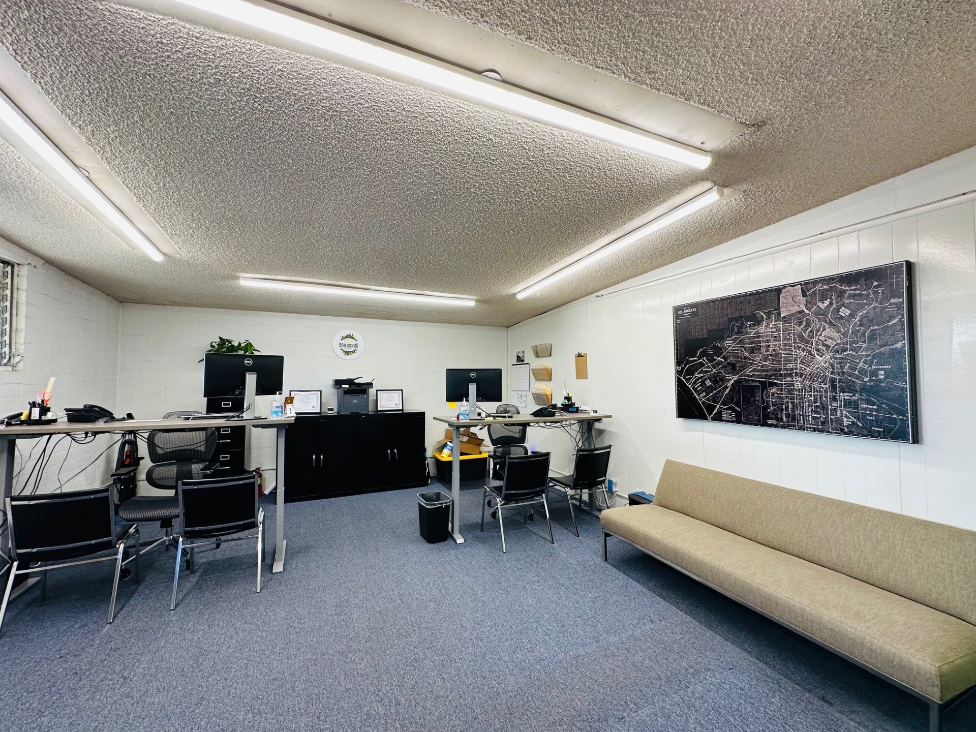 Post It Bail Bonds East Los Angeles office consultation lounge