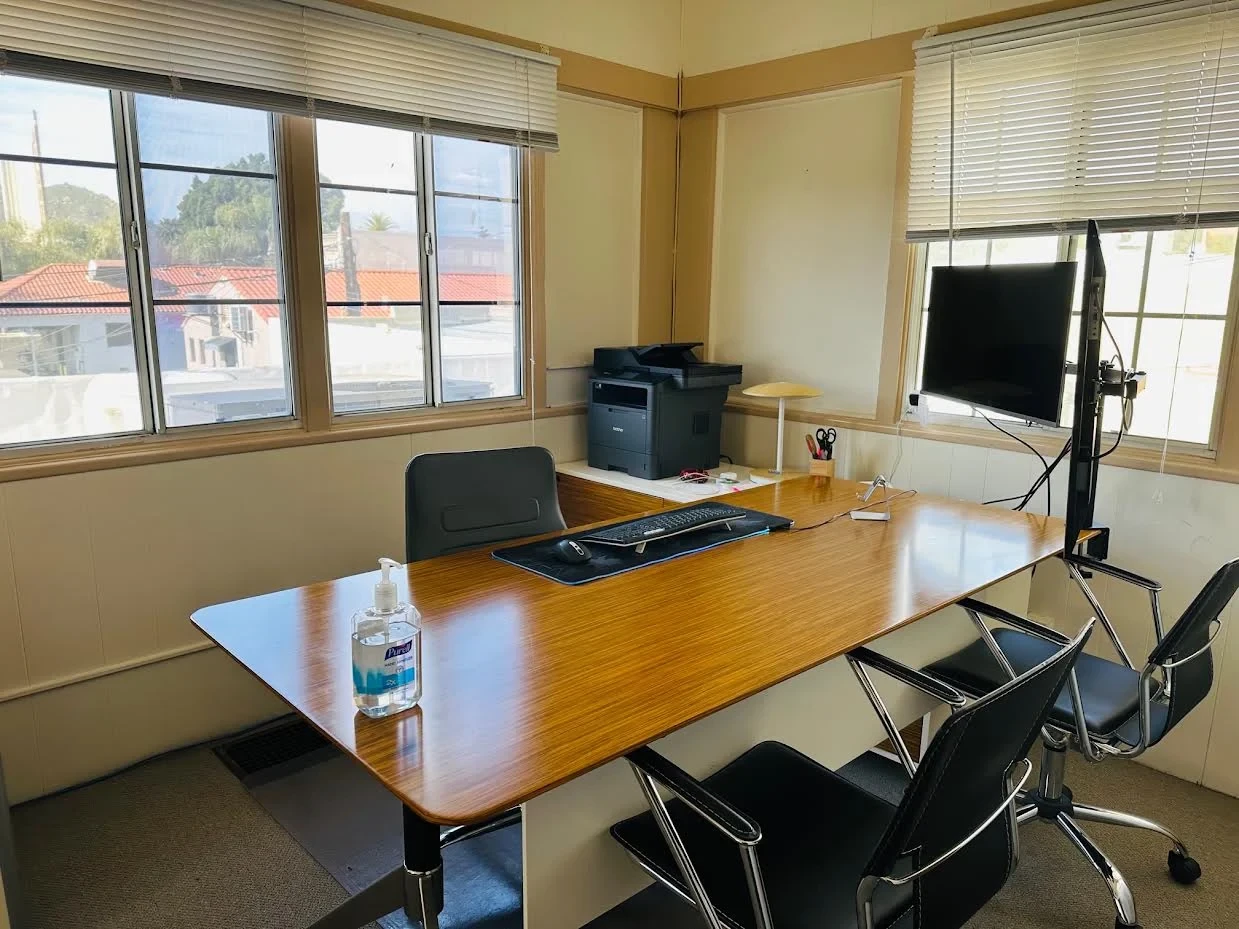 Post It Bail Bonds Riverside office consultation room